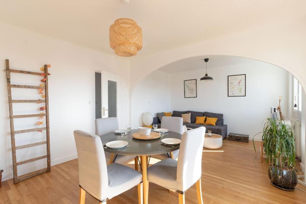 Cabana & Grand Appartement Cosy - Parking & Balcon Villefranche-sur-Saône Zewnętrze zdjęcie